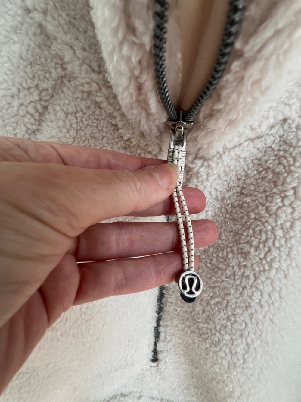 Lululemon Sherpa Half Zip Hoodie. Size XS/S - Picture 10 of 16